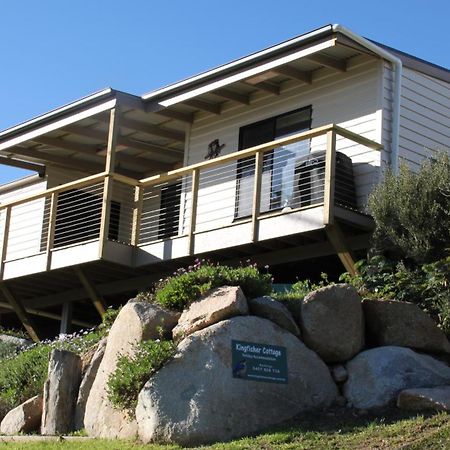 Kingfisher Cottage Beachfront At The Binalong Bay Bagian luar foto