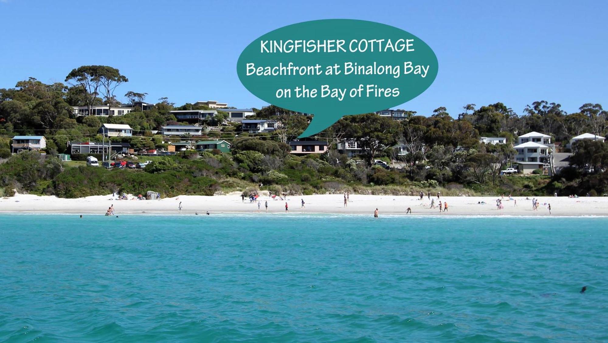 Kingfisher Cottage Beachfront At The Binalong Bay Bagian luar foto
