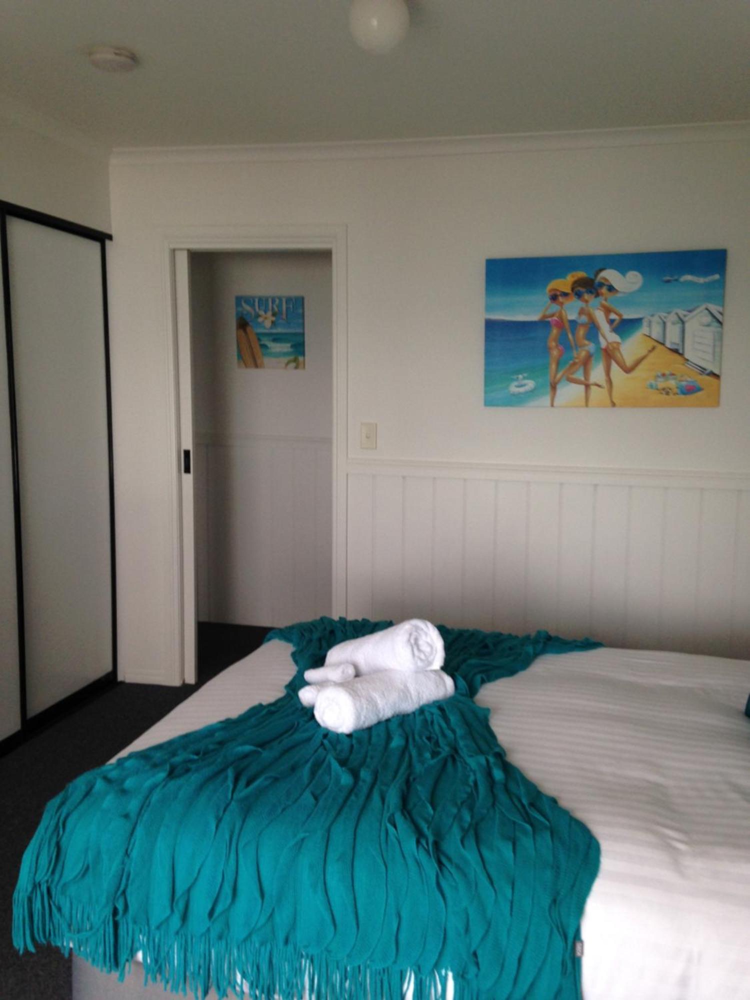 Kingfisher Cottage Beachfront At The Binalong Bay Bagian luar foto
